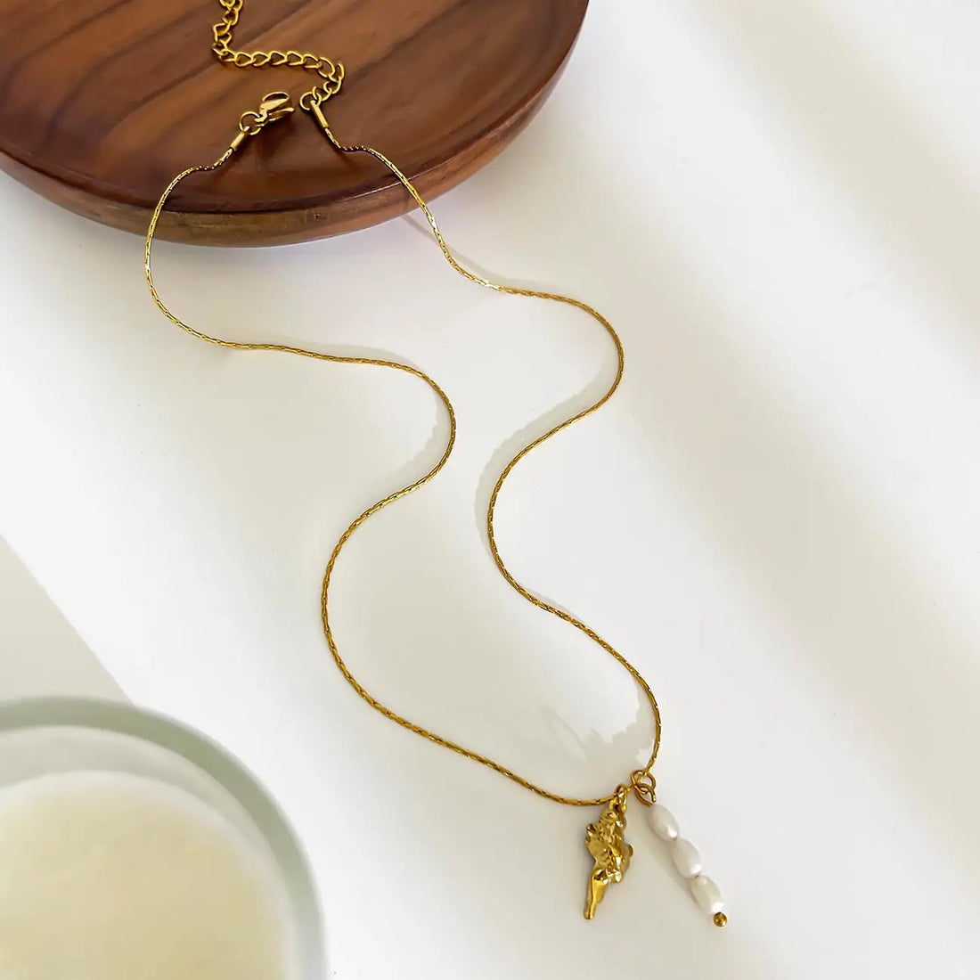Starfish Shell Pendant Necklace