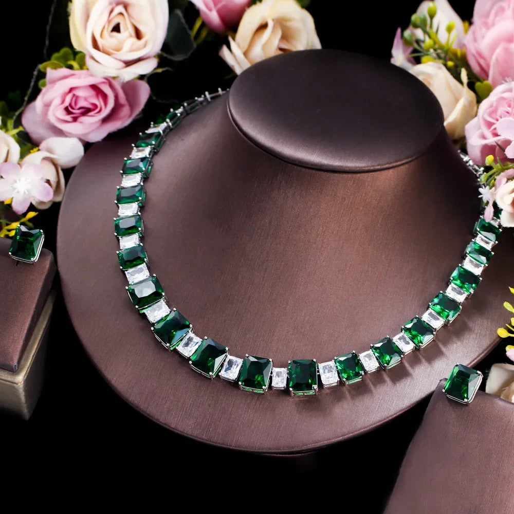 Emerald Diamond Jewelry Set