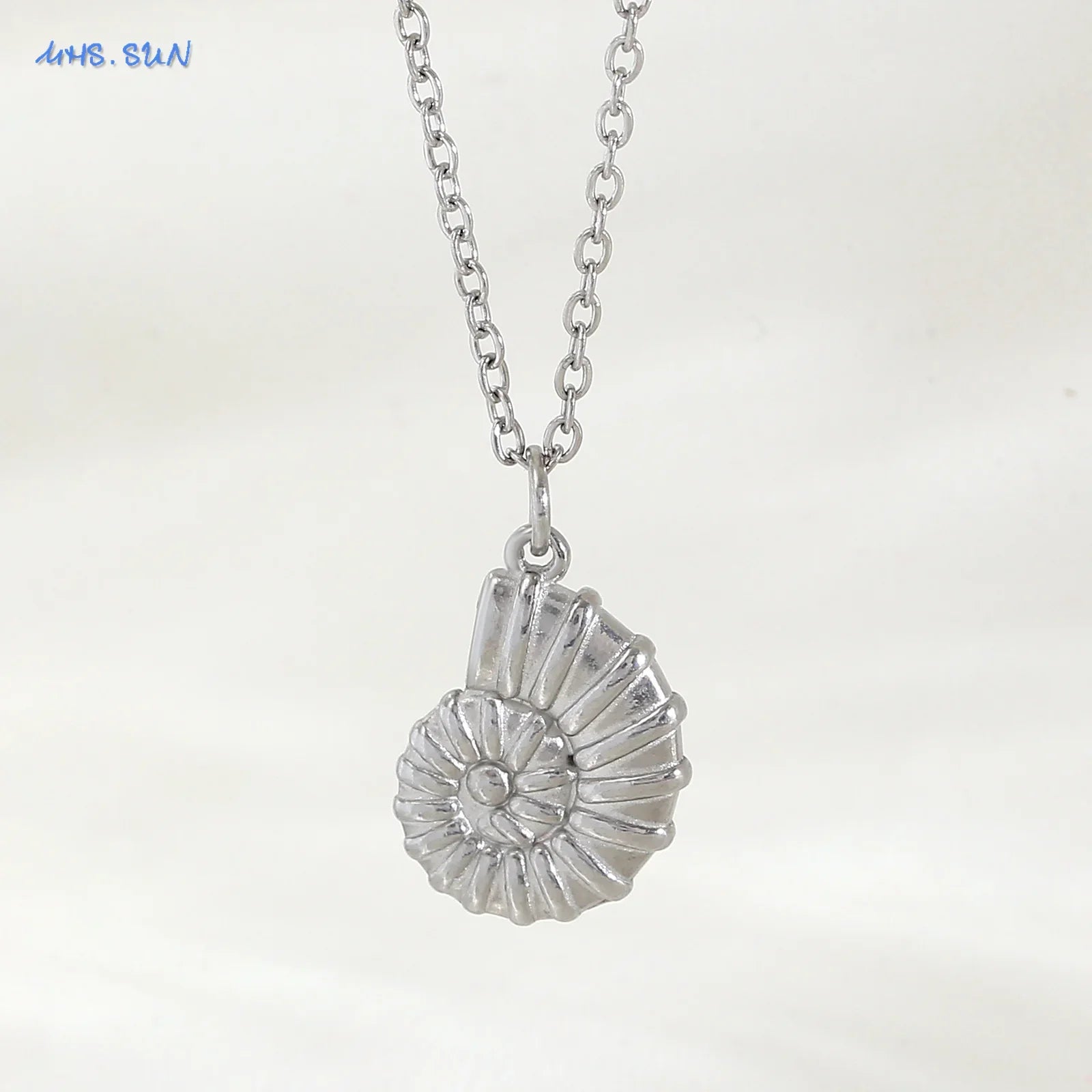 Starfish Shell Pendant Necklace