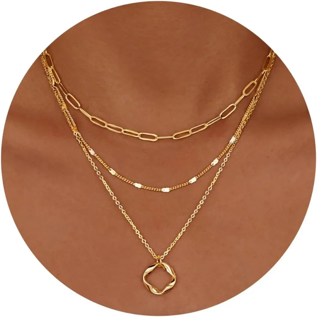Layered Chain Pendant Necklace Set