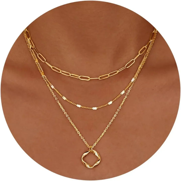 Layered Chain Pendant Necklace Set