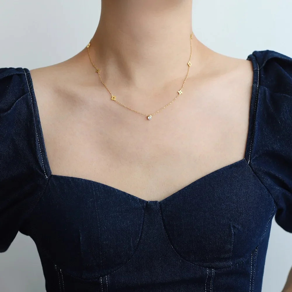 Zircon Flower Pendant Necklace