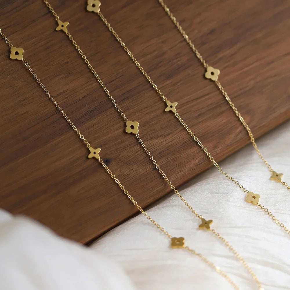 Zircon Flower Pendant Necklace