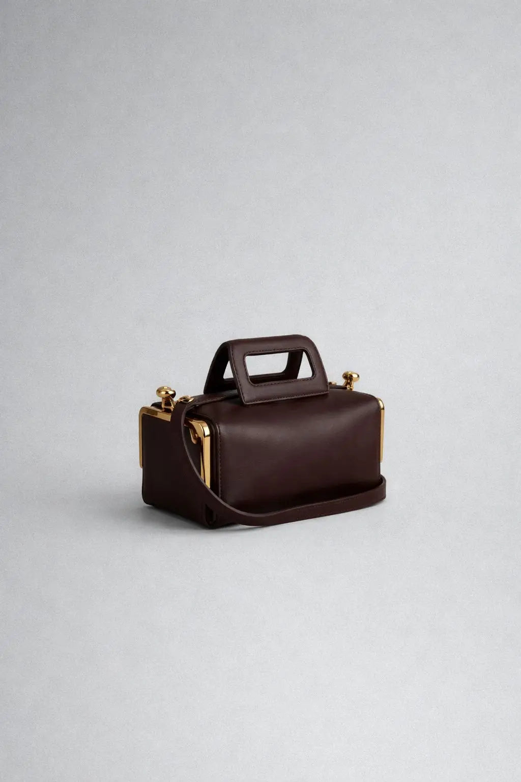 Kiss Lock Frame Shoulder Bag