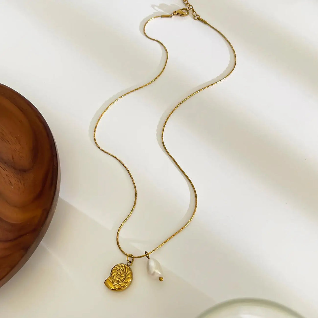 Starfish Shell Pendant Necklace